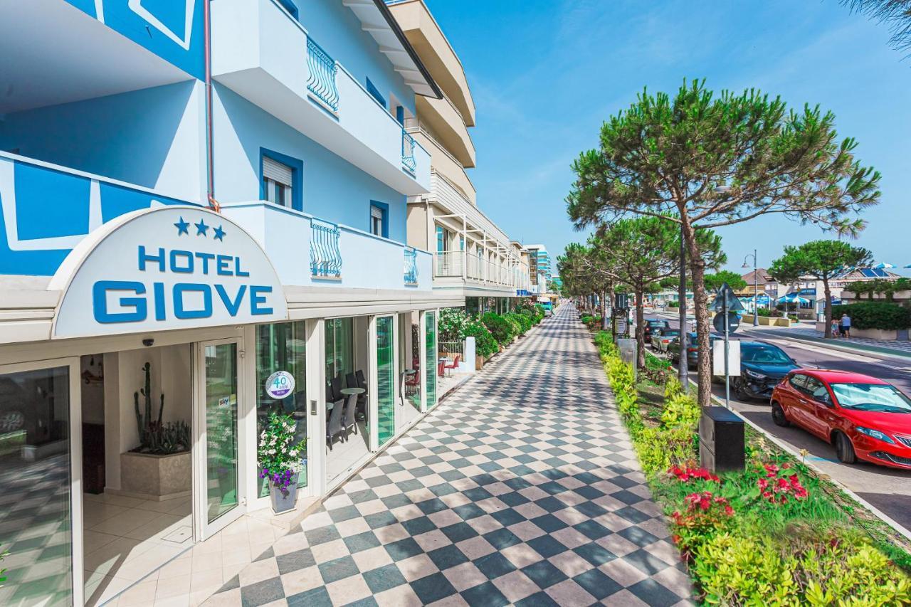 Hotel Giove Dipendenza Hotel Fiamma 체제나티코 외부 사진