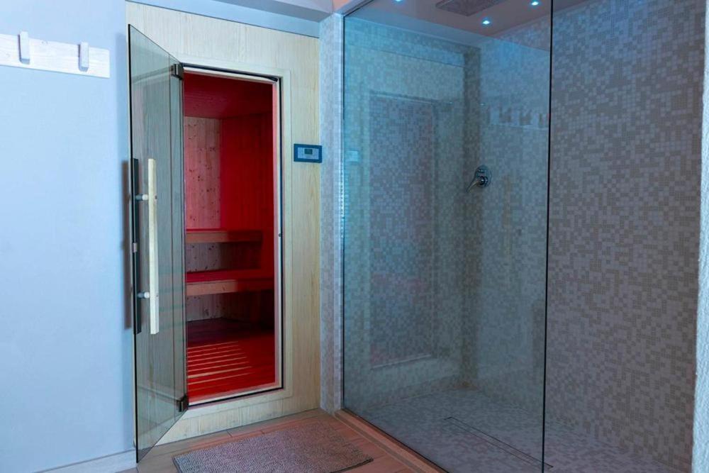 Hotel Giove Dipendenza Hotel Fiamma 체제나티코 외부 사진