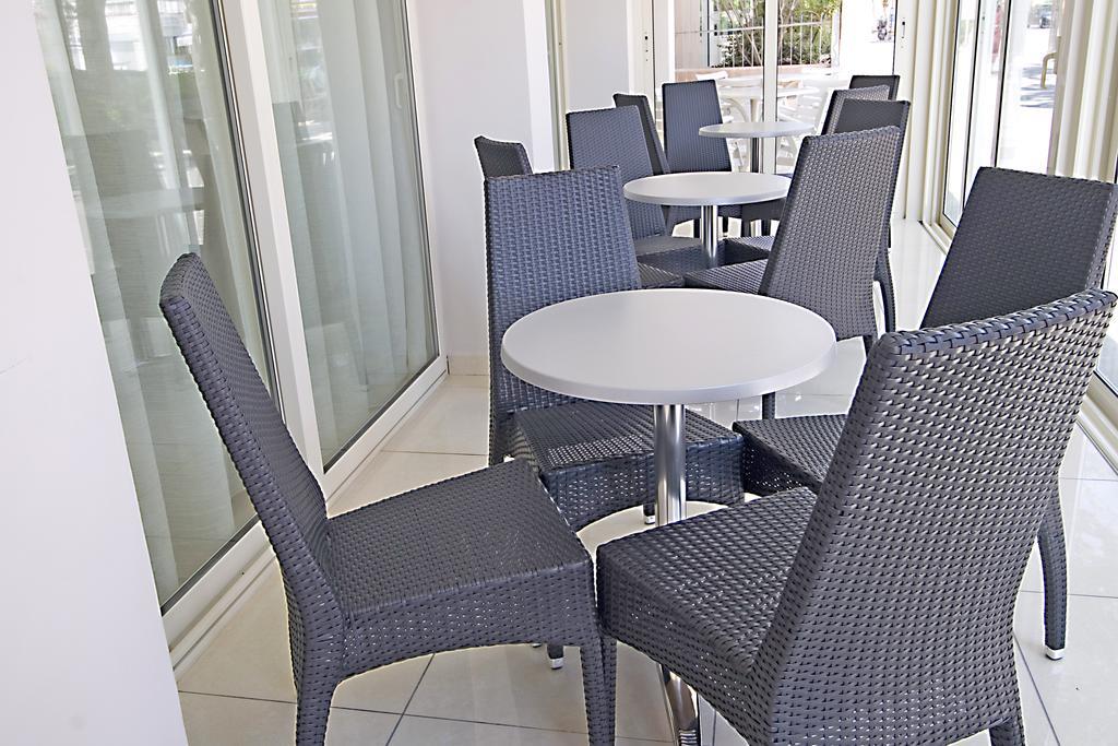 Hotel Giove Dipendenza Hotel Fiamma 체제나티코 외부 사진