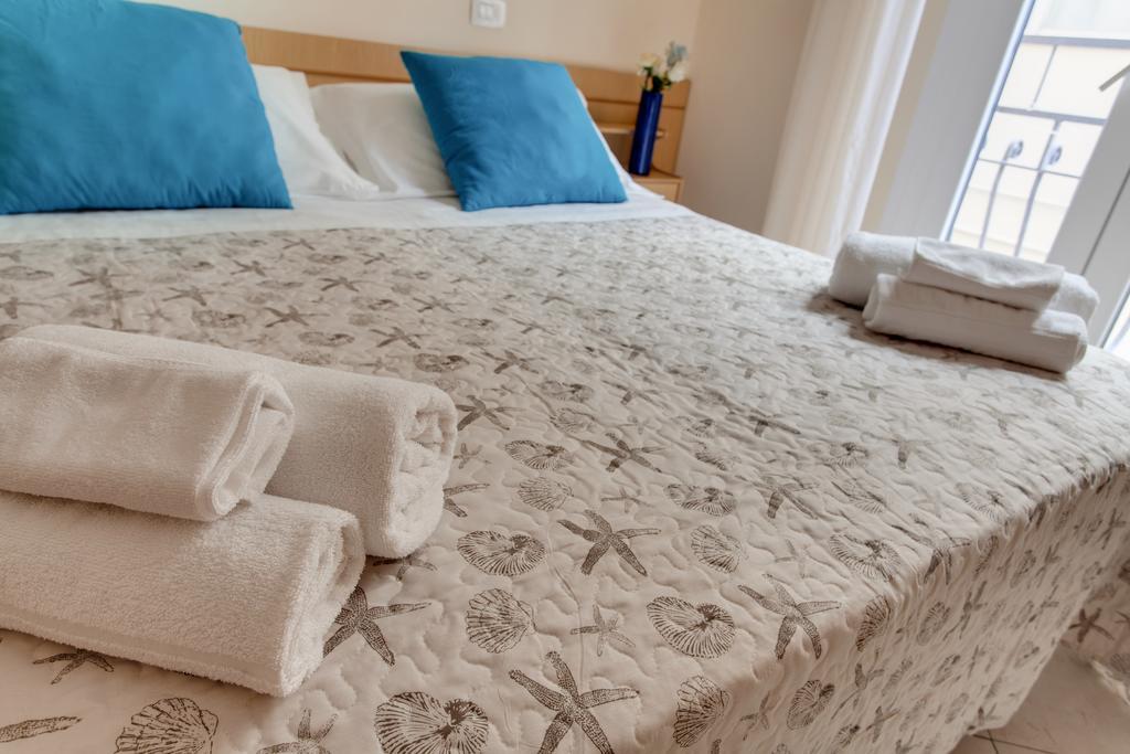 Hotel Giove Dipendenza Hotel Fiamma 체제나티코 외부 사진